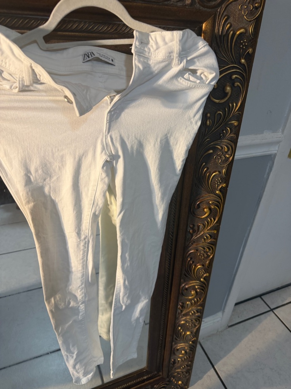 Zara White Women’s Skinny Jeans